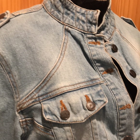 Active USA Denim Jacket - Picture 3 of 9